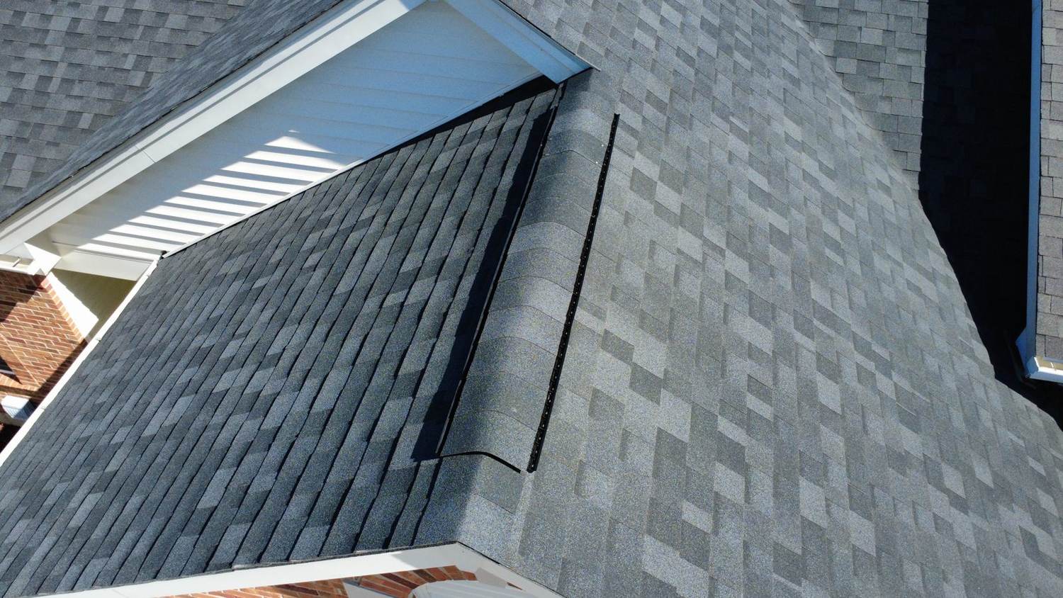 Completed asphalt shingle roof by Emmendorfer Exteriors in Franklin County, Missouri